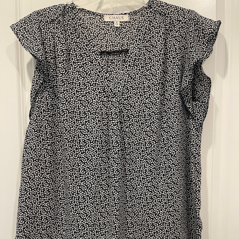 Chaus Monochrome Floral Blouse